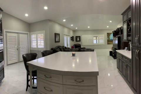 Купить виллу или дом в Хомстед, Флорида 4 спальни, 230.86м2, № 1984793 - фото 23