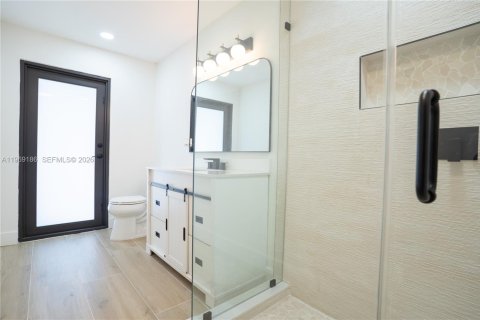 Villa ou maison à vendre à Fort Myers, Floride: 3 chambres, 226.03 m2 № 2031983 - photo 19