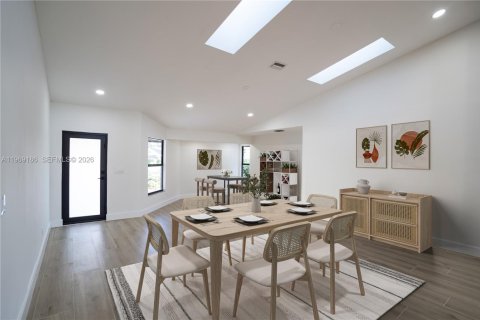 Villa ou maison à vendre à Fort Myers, Floride: 3 chambres, 226.03 m2 № 2031983 - photo 11