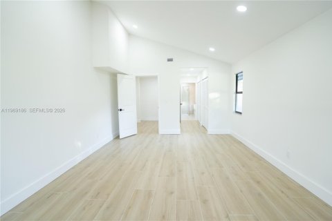 Villa ou maison à vendre à Fort Myers, Floride: 3 chambres, 226.03 m2 № 2031983 - photo 23