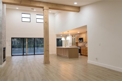 Villa ou maison à vendre à Fort Myers, Floride: 3 chambres, 226.03 m2 № 2031983 - photo 5