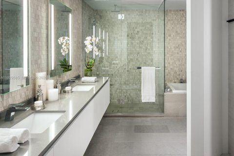 Купить кондоминиум в Майами, Флорида 2 спальни, 117.99м2, № 2001466 - фото 14