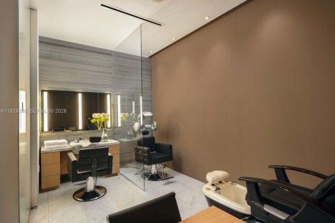 Купить кондоминиум в Майами, Флорида 2 спальни, 117.99м2, № 2001466 - фото 24