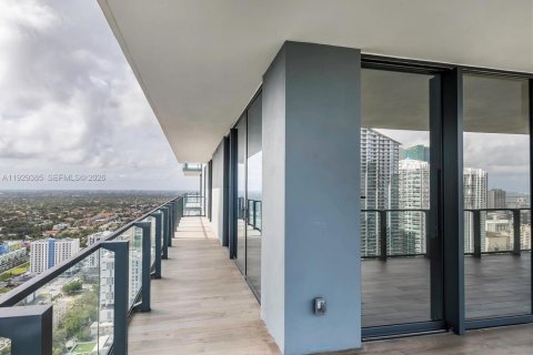 Купить кондоминиум в Майами, Флорида 2 спальни, 117.99м2, № 2001466 - фото 3