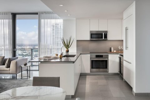 Купить кондоминиум в Майами, Флорида 2 спальни, 117.99м2, № 2001466 - фото 10