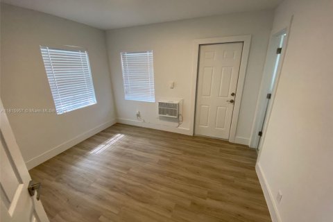 Casa en alquiler en Miami, Florida, 1 dormitorio, 37.16 m2 № 1775176 - foto 5