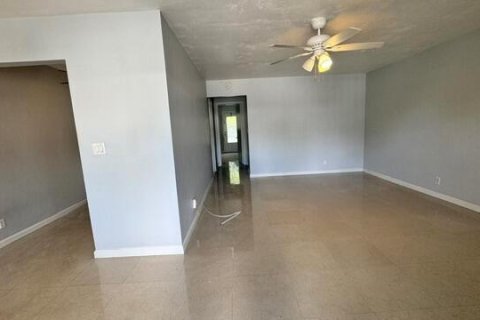 Appartement à louer à Fort Lauderdale, Floride: 2 chambres, 65.03 m2 № 2359817 - photo 4