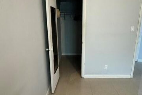 Appartement à louer à Fort Lauderdale, Floride: 2 chambres, 65.03 m2 № 2359817 - photo 10