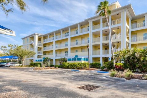 Condo in Placida, Florida, 2 bedrooms  № 1759839 - photo 7