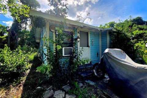 House in Inverness, Florida 2 bedrooms, 83.8 sq.m. № 2231720 - photo 3