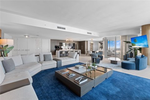 Condominio en venta en Miami, Florida, 4 dormitorios, 359.25 m2 № 2000281 - foto 6