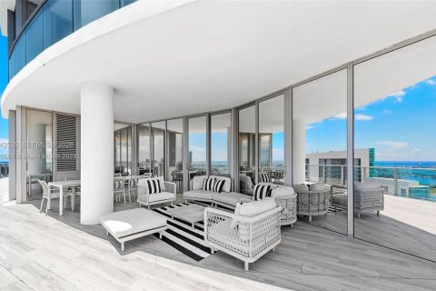 Condominio en venta en Miami, Florida, 4 dormitorios, 359.25 m2 № 2000281 - foto 23