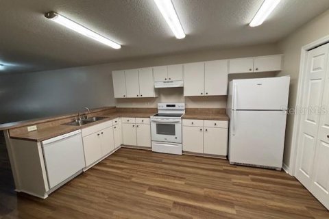House in Bartow, Florida 2 bedrooms, 126.81 sq.m. № 1793552 - photo 7