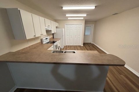 House in Bartow, Florida 2 bedrooms, 126.81 sq.m. № 1793552 - photo 5