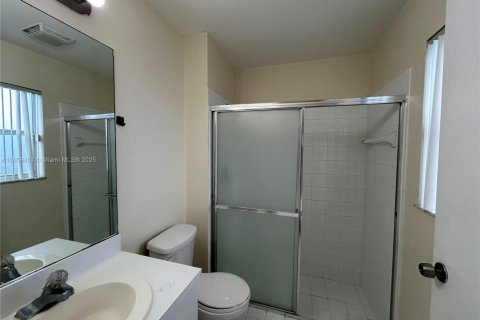Adosado en alquiler en Palm Springs, Florida, 3 dormitorios, 126.81 m2 № 1878631 - foto 8