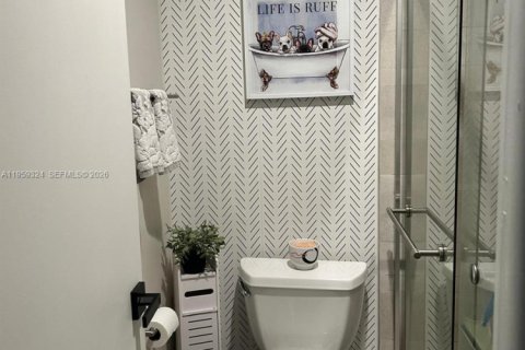 Снять в аренду таунхаус в Майами, Флорида 3 спальни, 121.42м2, № 2017939 - фото 8