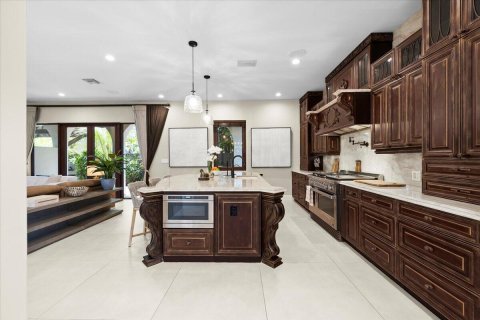 House in Fort Lauderdale, Florida 3 bedrooms, 276.29 sq.m. № 2083285 - photo 15