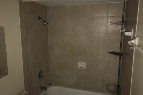 Condominio en venta en Winter Haven, Florida, 1 dormitorio, 100.15 m2 № 2224258 - foto 6