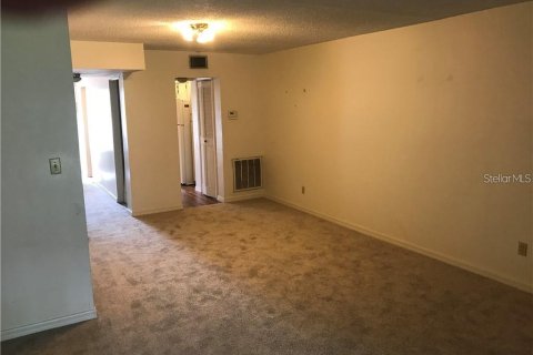Condominio en venta en Winter Haven, Florida, 1 dormitorio, 100.15 m2 № 2224258 - foto 5