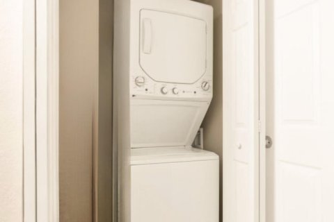 Condominio en alquiler en Boynton Beach, Florida, 2 dormitorios, 81.75 m2 № 1141168 - foto 1