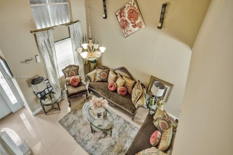 House in Pembroke Pines, Florida 3 bedrooms, 148.64 sq.m. № 1377249 - photo 5