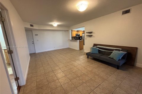 Copropriété à louer à Coral Springs, Floride: 2 chambres, 105.26 m2 № 1871746 - photo 5