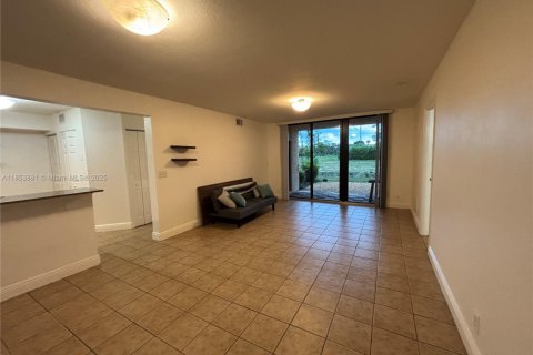 Copropriété à louer à Coral Springs, Floride: 2 chambres, 105.26 m2 № 1871746 - photo 3