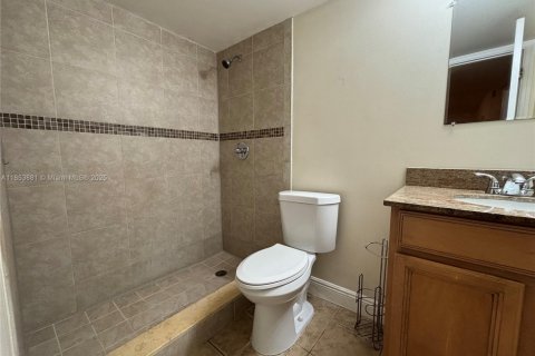 Copropriété à louer à Coral Springs, Floride: 2 chambres, 105.26 m2 № 1871746 - photo 10