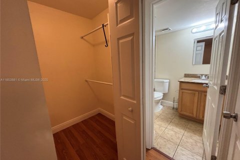 Copropriété à louer à Coral Springs, Floride: 2 chambres, 105.26 m2 № 1871746 - photo 9