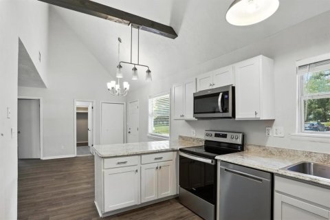 House in Gainesville, Florida 3 bedrooms, 175.59 sq.m. № 1826848 - photo 3