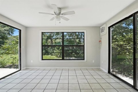 House in Gainesville, Florida 3 bedrooms, 175.59 sq.m. № 1826848 - photo 15