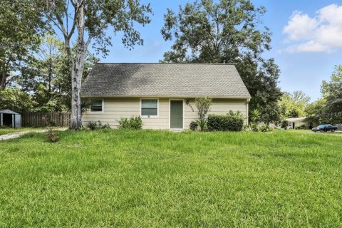 House in Gainesville, Florida 3 bedrooms, 175.59 sq.m. № 1826848 - photo 1