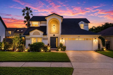 House in Orlando, Florida 3 bedrooms, 181.81 sq.m. № 2207333
