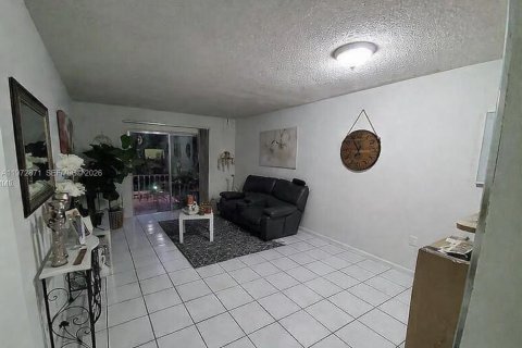 Copropriété à louer à Miami, Floride: 1 chambre, 53.42 m2 № 2034031 - photo 3