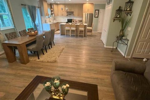 Villa ou maison à vendre à Mascotte, Floride: 5 chambres, 208.29 m2 № 2413863 - photo 12