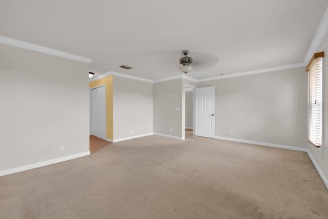 Villa ou maison à louer à Hobe Sound, Floride: 4 chambres, 256.04 m2 № 2413213 - photo 16