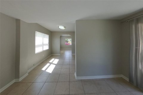 Villa ou maison à louer à Saint Petersburg, Floride: 3 chambres, 133.04 m2 № 2386698 - photo 18