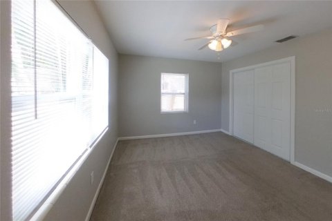 Villa ou maison à louer à Saint Petersburg, Floride: 3 chambres, 133.04 m2 № 2386698 - photo 13