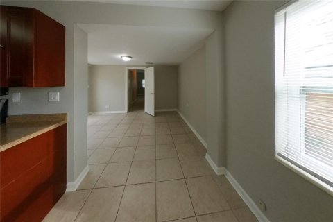 Villa ou maison à louer à Saint Petersburg, Floride: 3 chambres, 133.04 m2 № 2386698 - photo 4