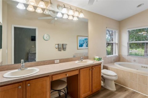 Villa ou maison à vendre à Spring Hill, Floride: 3 chambres, 183.48 m2 № 2148842 - photo 28