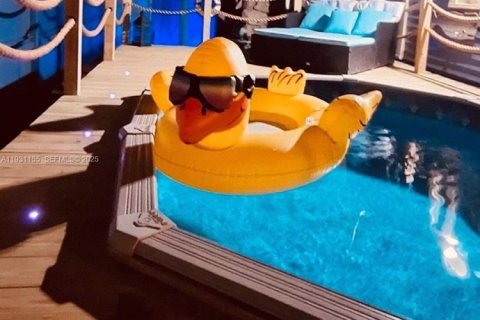 Immobilier commercial à vendre à Miami, Floride: 296.17 m2 № 1990089 - photo 18