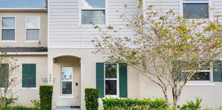 Touwnhouse à Davenport, Floride 3 chambres, 170.38 m2 № 2100096