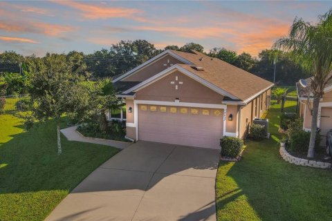 Villa ou maison à Orlando, Floride 4 chambres, 175.96 m2 № 2420043