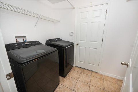 Villa ou maison à vendre à Orlando, Floride: 4 chambres, 175.96 m2 № 2420043 - photo 20