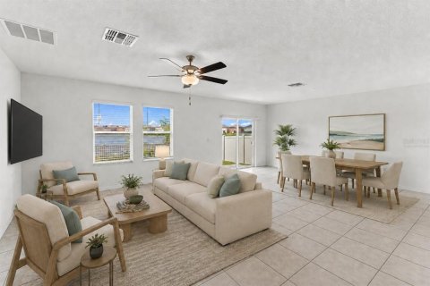 Villa ou maison à vendre à Wimauma, Floride: 6 chambres, 312.34 m2 № 2329771 - photo 2