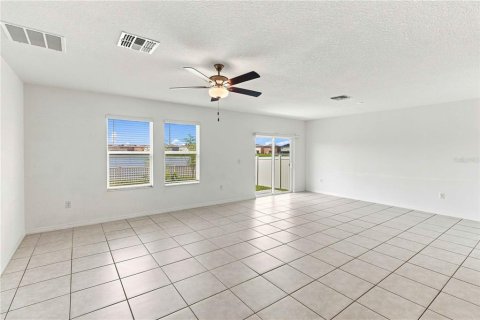 Villa ou maison à vendre à Wimauma, Floride: 6 chambres, 312.34 m2 № 2329771 - photo 5