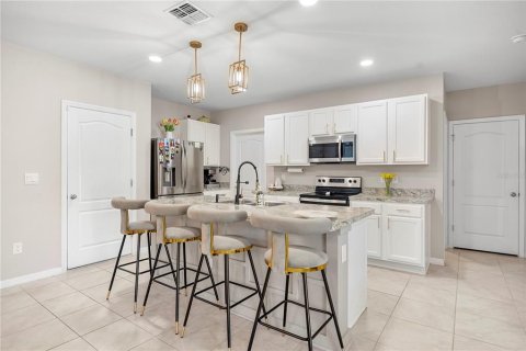 Villa ou maison à vendre à Davenport, Floride: 5 chambres, 234.3 m2 № 1521403 - photo 6