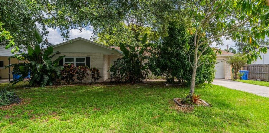 Villa ou maison à Tampa, Floride 3 chambres, 147.16 m2 № 1774805