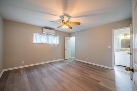 Villa ou maison à vendre à Tampa, Floride: 3 chambres, 147.16 m2 № 1774805 - photo 19