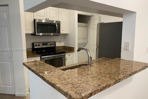 Condominio en Sunny Isles Beach, Florida, 1 dormitorio  № 2054730